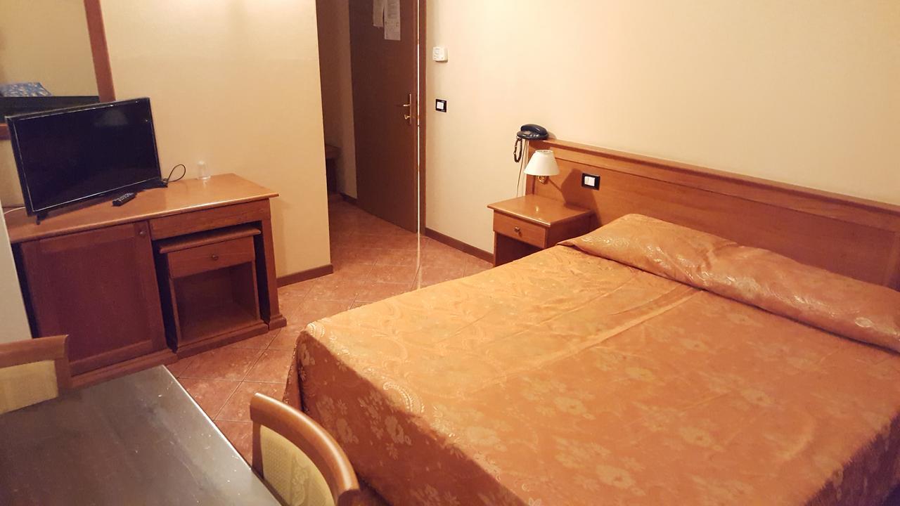 Hotel Ristorante Amalfitana Dello Luaran gambar