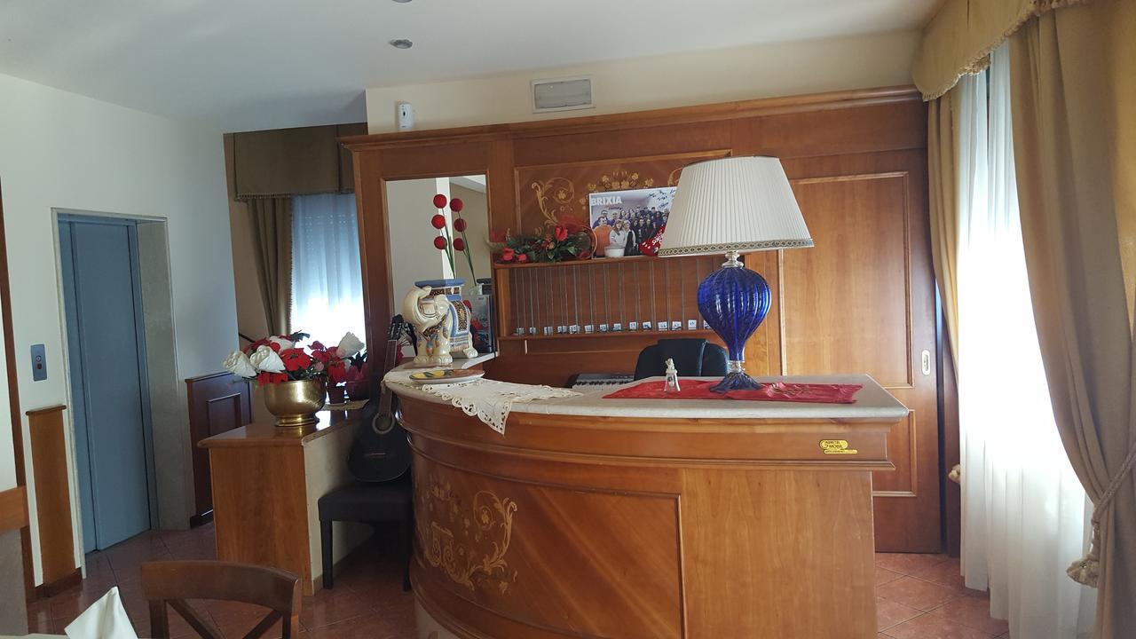 Hotel Ristorante Amalfitana Dello Luaran gambar