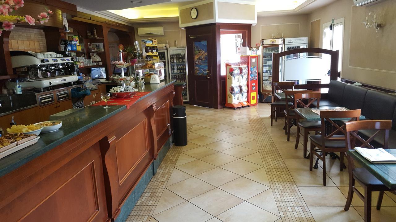 Hotel Ristorante Amalfitana Dello Luaran gambar