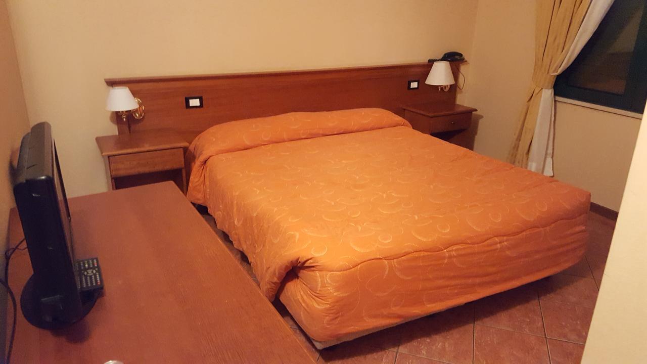 Hotel Ristorante Amalfitana Dello Bilik gambar